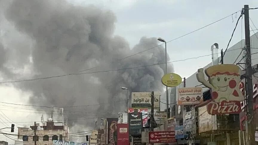 Woman killed and five injured in Houthi shelling and sniper fire in Taiz